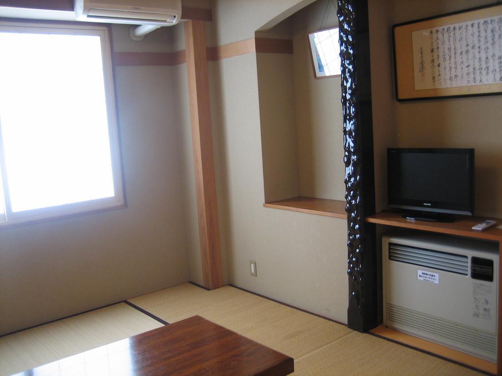 נוזאווה אונסן Lodge Nakajima חדר תמונה